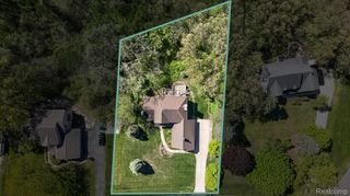 7798 Lee Road, Hamburg Township, MI 48116