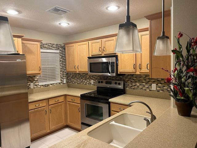 8807 WHITE SAGE LOOP, Lakewood Ranch, FL 34202