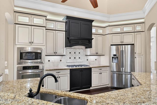 1614 Colonist Square SW, Ocean Isle Beach, NC 28469