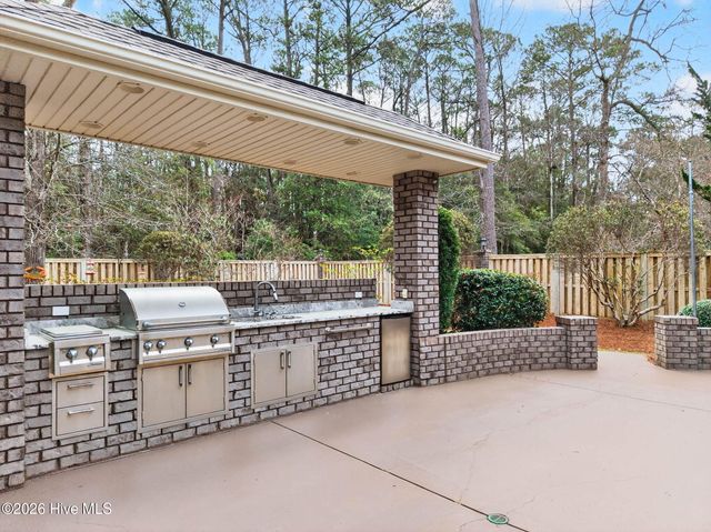 1614 Colonist Square SW, Ocean Isle Beach, NC 28469
