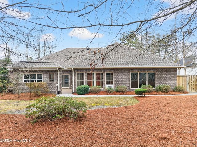 1614 Colonist Square SW, Ocean Isle Beach, NC 28469