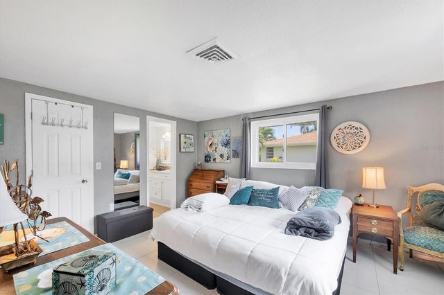 1222 PINEBROOK WAY, Venice, FL 34285