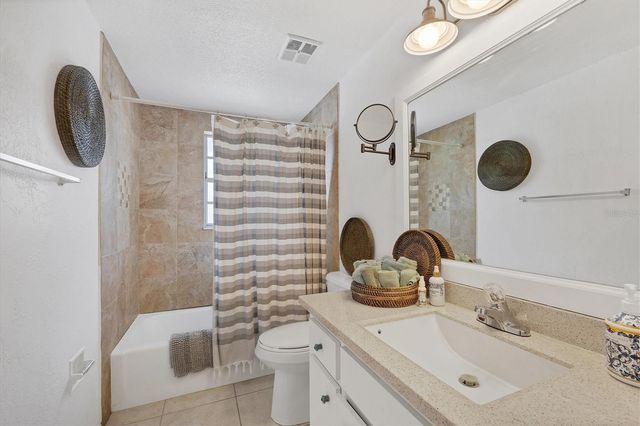 1222 PINEBROOK WAY, Venice, FL 34285