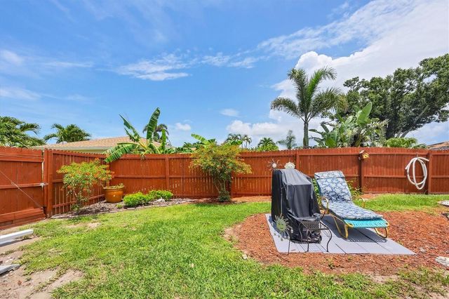 1222 PINEBROOK WAY, Venice, FL 34285