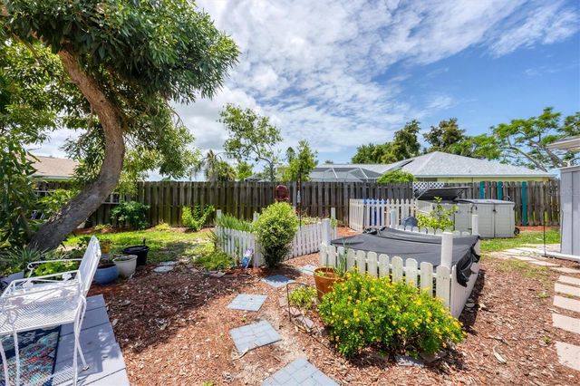 1222 PINEBROOK WAY, Venice, FL 34285