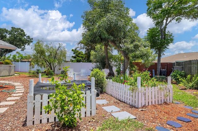 1222 PINEBROOK WAY, Venice, FL 34285