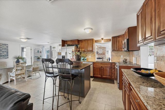 1222 PINEBROOK WAY, Venice, FL 34285