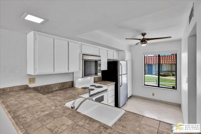 69587 Encanto Court, Rancho Mirage, CA 92270