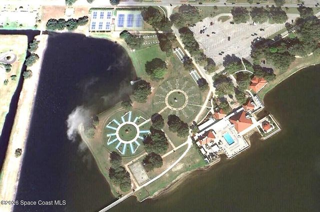 249 Kiwi Drive, Barefoot Bay, FL 32976