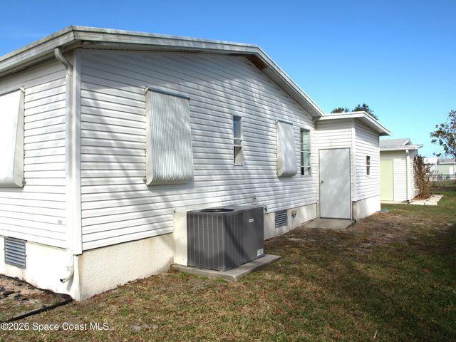 249 Kiwi Drive, Barefoot Bay, FL 32976