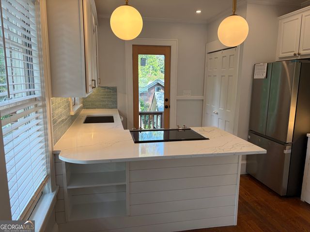 1098 Los Angeles Avenue UPPER, Atlanta, GA 30306