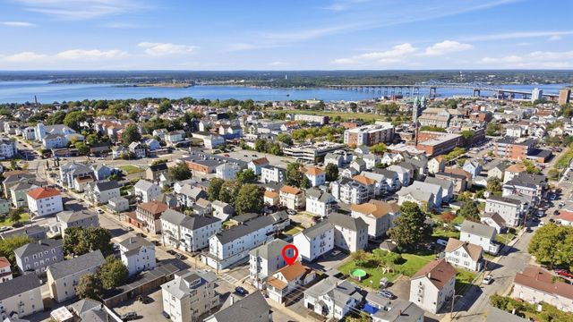 148 Hamlet St, Fall River, MA 02724