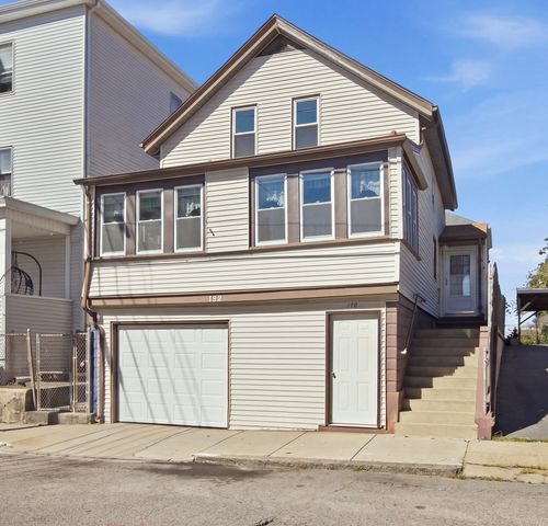 148 Hamlet St, Fall River, MA 02724