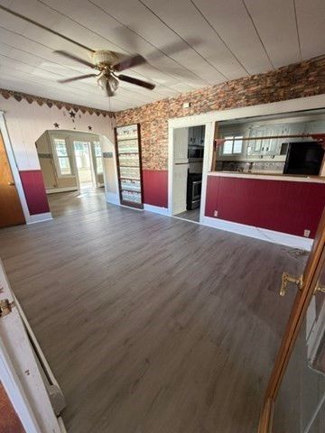 148 Hamlet St, Fall River, MA 02724