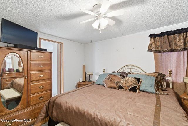 1772 W Windsor Ave, Coeur D'alene, ID 83815