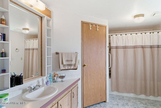 1772 W Windsor Ave, Coeur D'alene, ID 83815