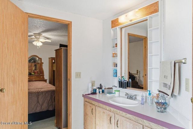 1772 W Windsor Ave, Coeur D'alene, ID 83815