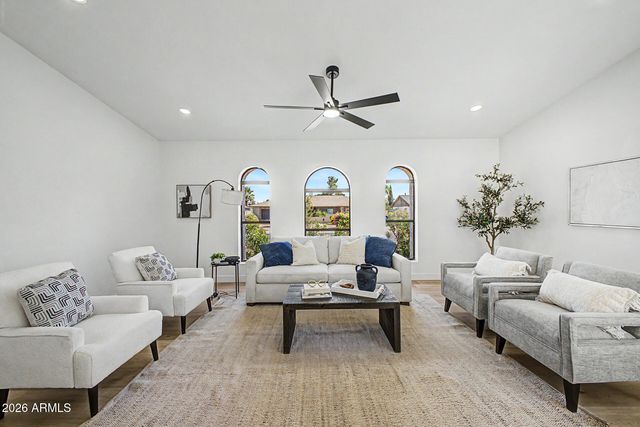 3130 W KRISTAL Way, Phoenix, AZ 85027