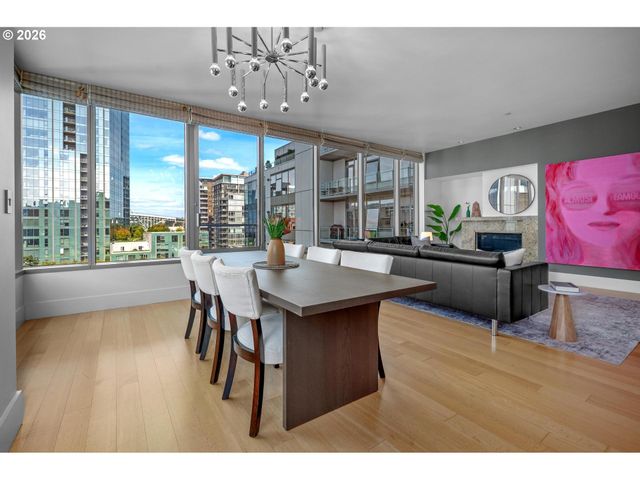 1001 Nw LOVEJOY St 608, Portland, OR 97209