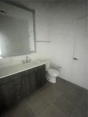 775 Juniper NE Street 206, Atlanta, GA 30308