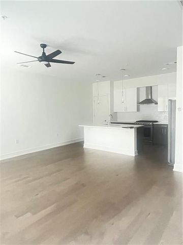 775 Juniper NE Street 206, Atlanta, GA 30308