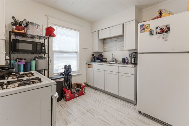 457 Howard Street, Grand Rapids, MI 49507