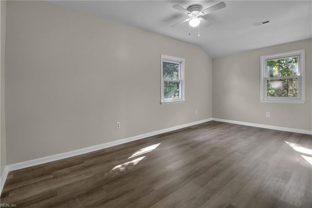35 Leicester TER, Hampton, VA 23666