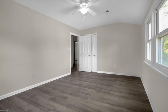 35 Leicester TER, Hampton, VA 23666