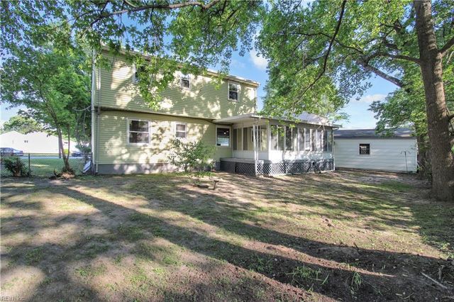 35 Leicester TER, Hampton, VA 23666
