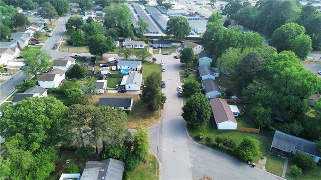35 Leicester TER, Hampton, VA 23666