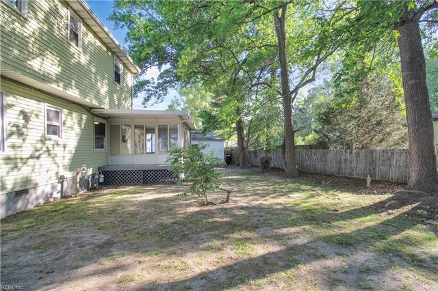35 Leicester TER, Hampton, VA 23666