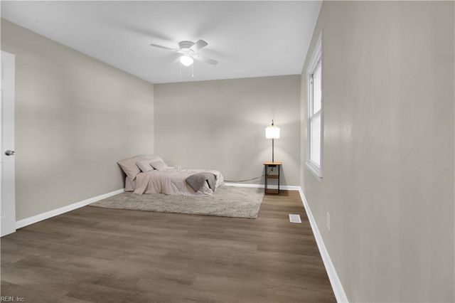 35 Leicester TER, Hampton, VA 23666