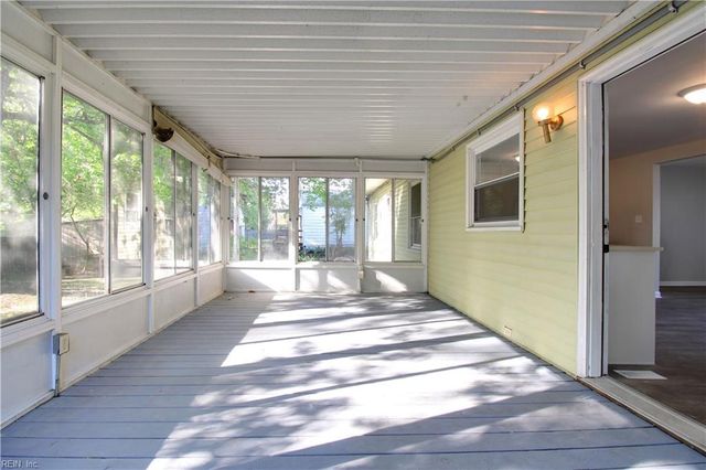 35 Leicester TER, Hampton, VA 23666