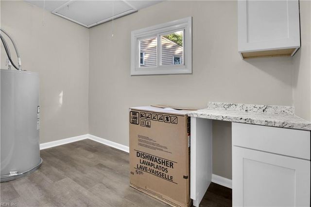 35 Leicester TER, Hampton, VA 23666