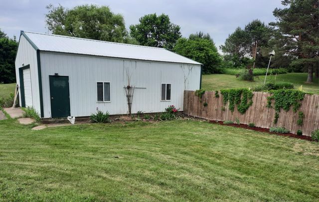 N3706 690th Street, Hartland Twp, WI 54011