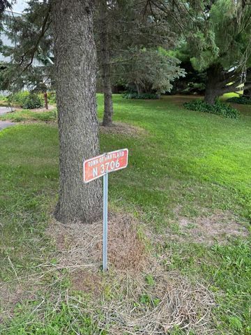N3706 690th Street, Hartland Twp, WI 54011