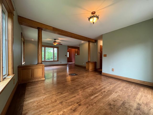 N3706 690th Street, Hartland Twp, WI 54011