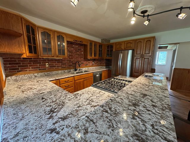 N3706 690th Street, Hartland Twp, WI 54011