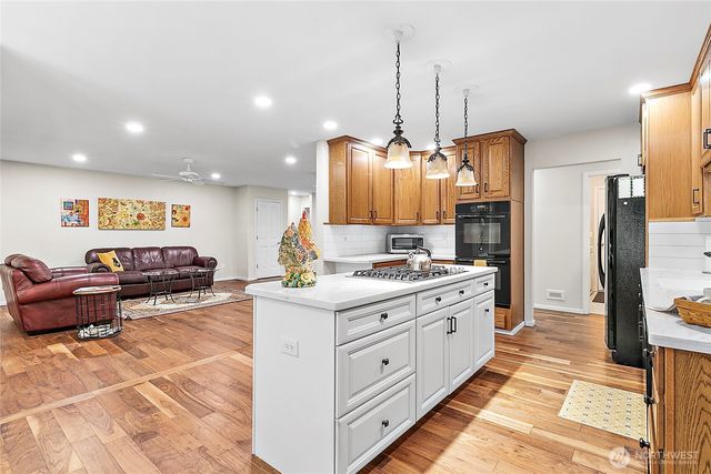 1510 199th Avenue E, Lake Tapps, WA 98391