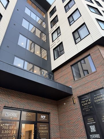 267 Old Colony Ave 414, Boston, MA 02127