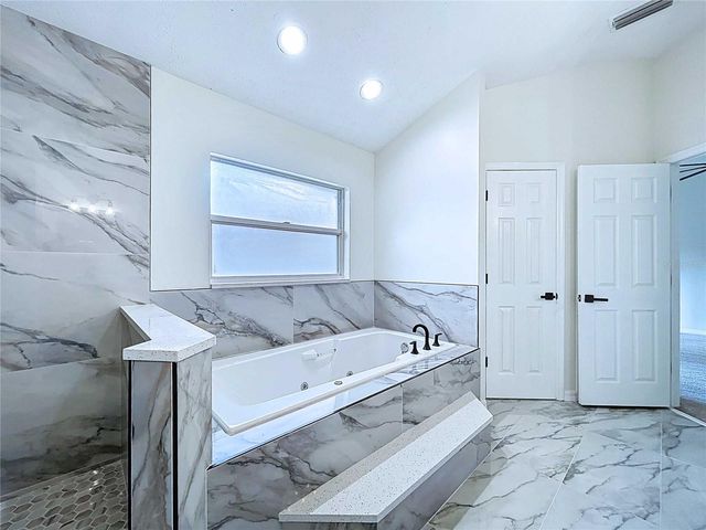 17307 LOCKWOOD RIDGE DRIVE, Tampa, FL 33647