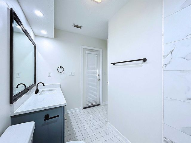 17307 LOCKWOOD RIDGE DRIVE, Tampa, FL 33647