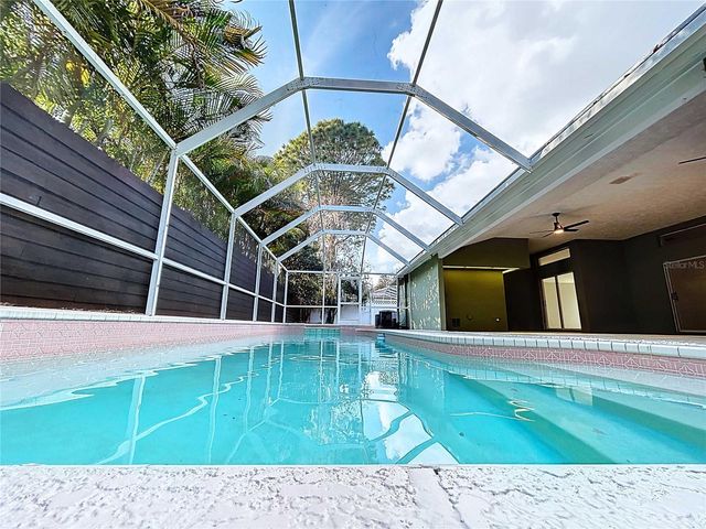 17307 LOCKWOOD RIDGE DRIVE, Tampa, FL 33647