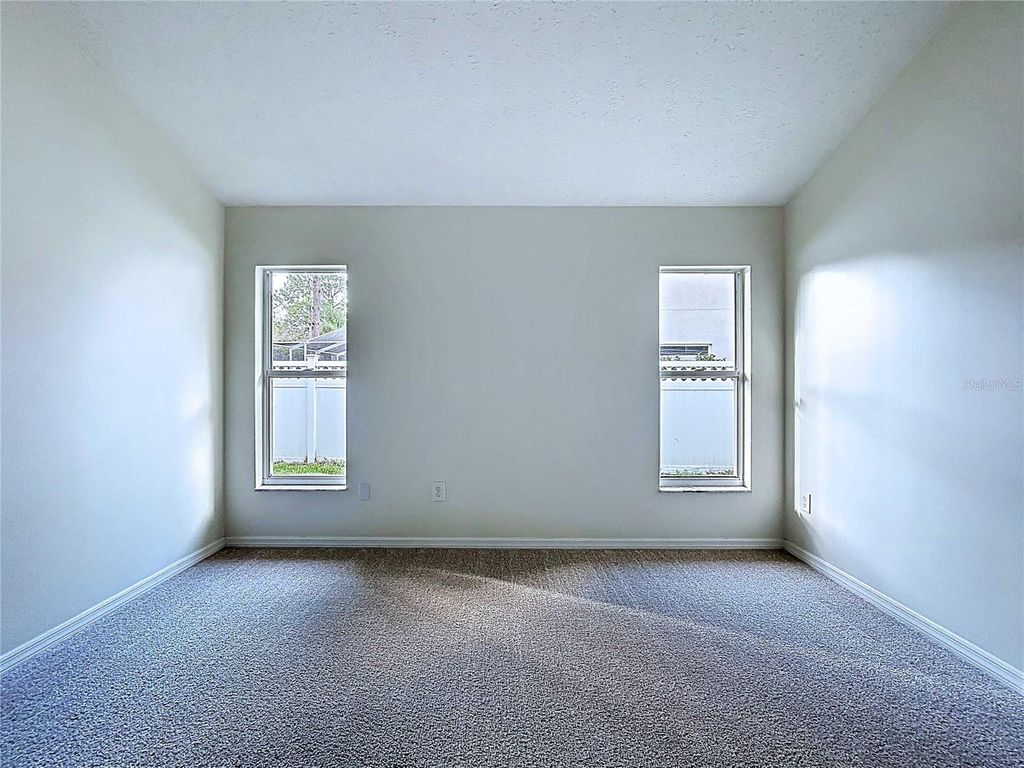 Image 38 of property listing at 17307 LOCKWOOD RIDGE DRIVE, Tampa, FL 33647