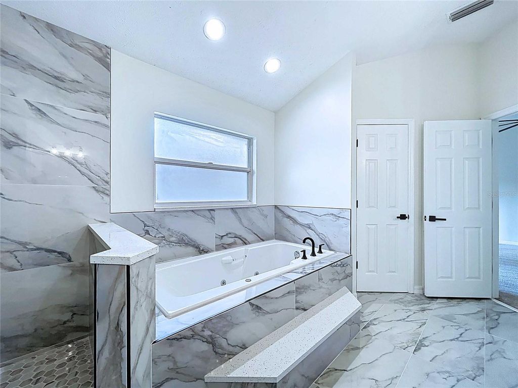 Image 47 of property listing at 17307 LOCKWOOD RIDGE DRIVE, Tampa, FL 33647