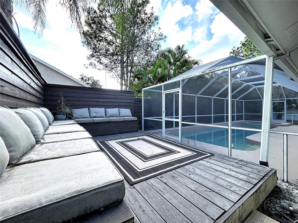 Image 88 of property listing at 17307 LOCKWOOD RIDGE DRIVE, Tampa, FL 33647