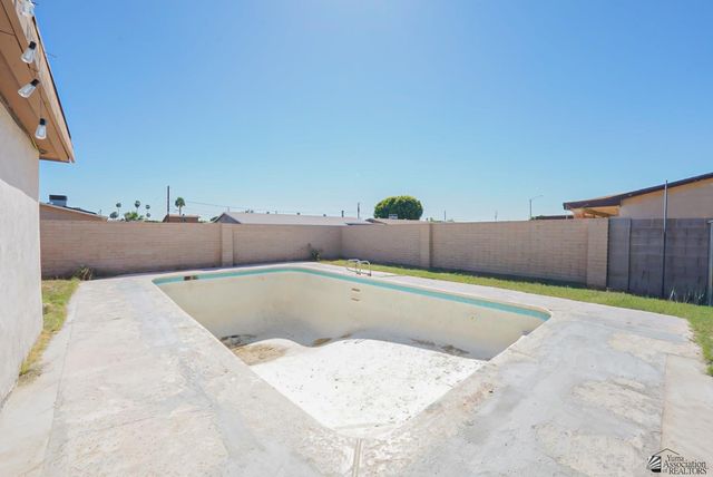 1820 S Magnolia Ave, Yuma, AZ 85364