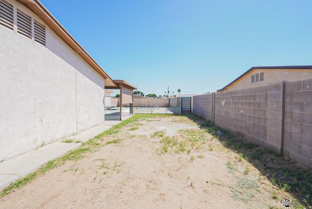 1820 S Magnolia Ave, Yuma, AZ 85364