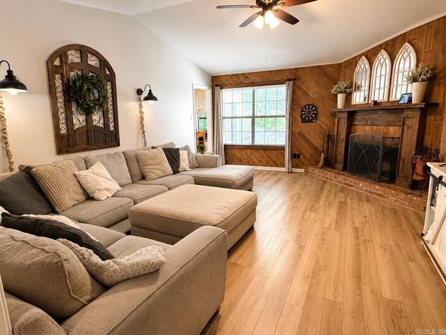 1403 Misty Drive, Benton, AR 72019