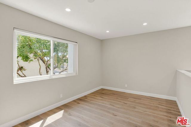 1470 Rexford Drive 103, Los Angeles, CA 90035